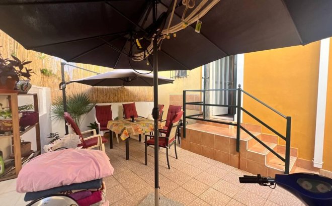 Resale - Town House -
Orihuela Costa - Los Almendros-la Florida