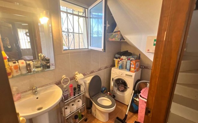 Resale - Town House -
Orihuela Costa - Los Almendros-la Florida