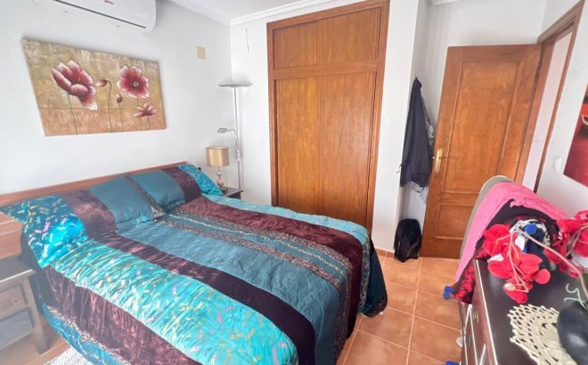 Resale - Town House -
Orihuela Costa - Los Almendros-la Florida