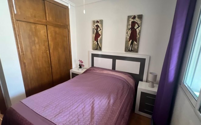 Resale - Town House -
Orihuela Costa - Los Almendros-la Florida