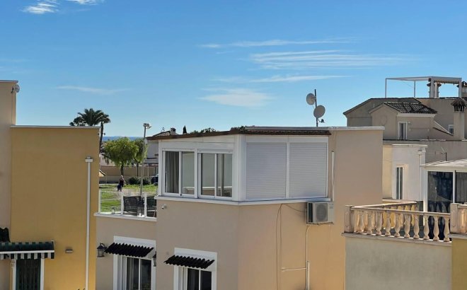 Resale - Town House -
Orihuela Costa - Los Almendros-la Florida