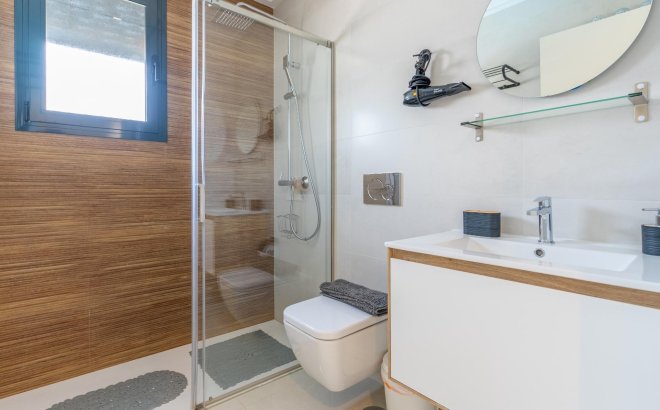 Resale - Apartment -
Torrevieja - Estacion De Autobuses