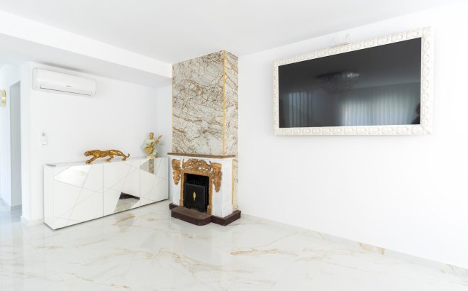 Revente - Town House -
Torrevieja - Punta Prima