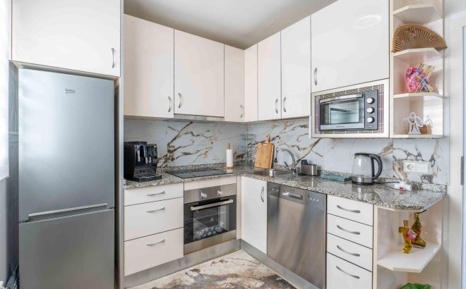 Revente - Villa -
Orihuela Costa - Punta Prima