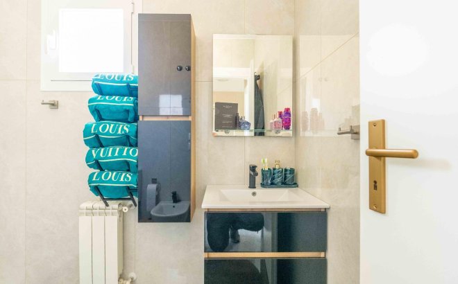 Revente - Villa -
Orihuela Costa - Punta Prima