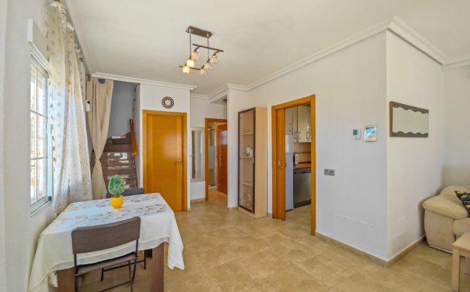 Resale - Villa -
Torrevieja - La Mata