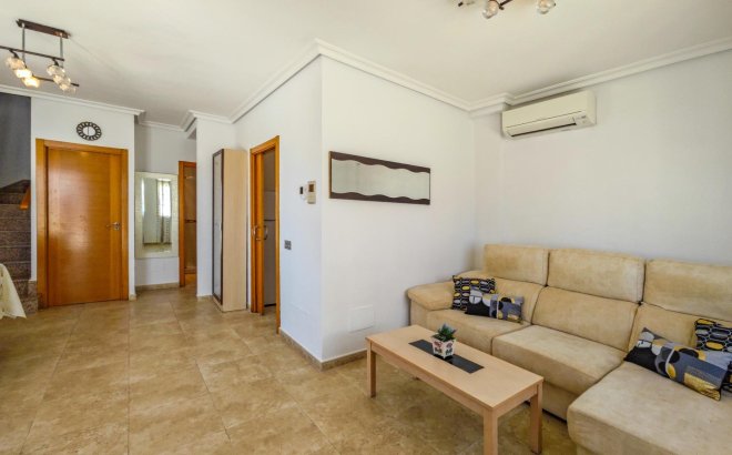 Resale - Villa -
Torrevieja - La Mata