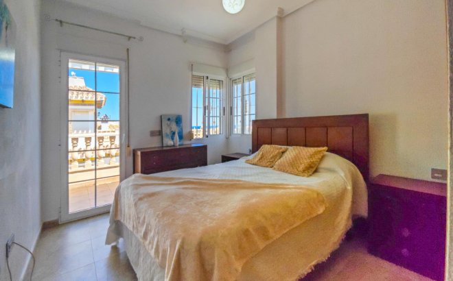 Resale - Villa -
Torrevieja - La Mata