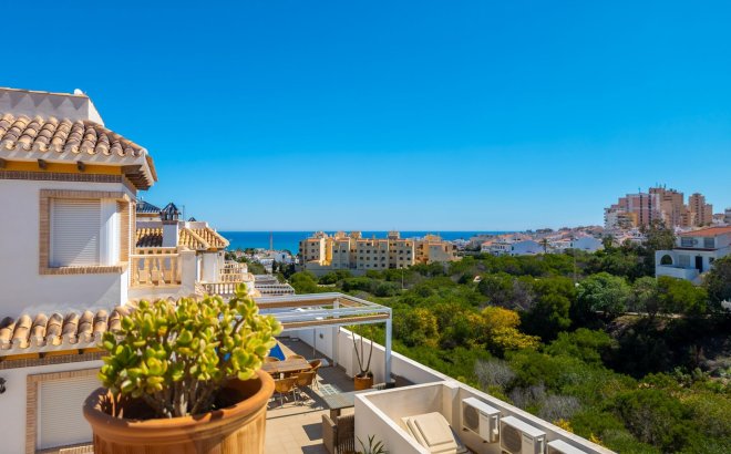 Resale - Villa -
Torrevieja - La Mata