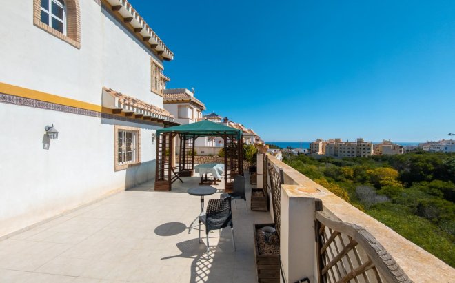Resale - Villa -
Torrevieja - La Mata