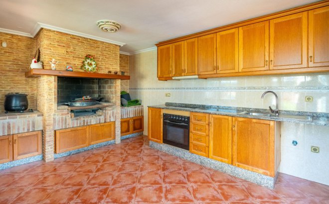 Resale - Villa -
Torrevieja - El Chaparral