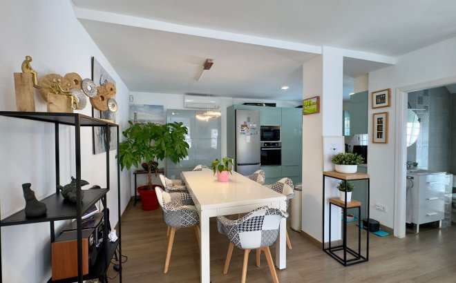 Resale - Villa -
Orihuela Costa - Costa Blanca