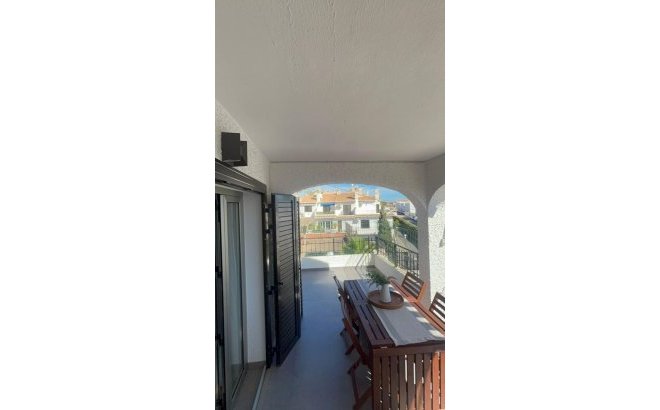 Revente - Appartement -
Orihuela Costa - Cabo Roig