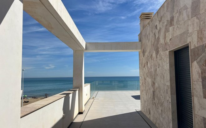 Resale - Villa -
Torrevieja - La Mata