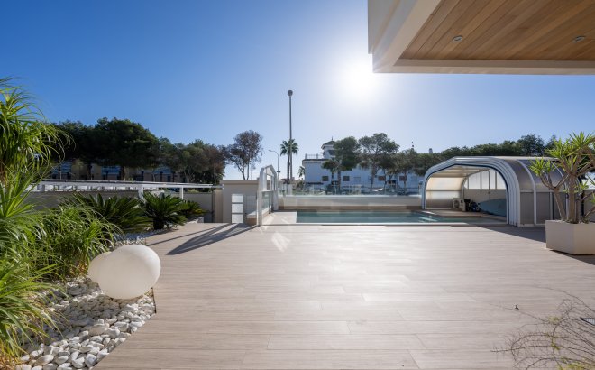 Resale - Villa -
Orihuela Costa - Cabo Roig
