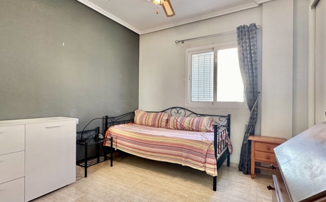 Resale - Dúplex -
Orihuela Costa - Costa Blanca