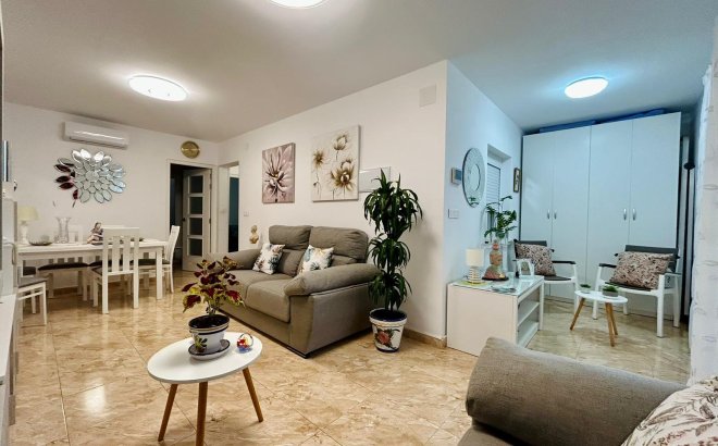 Resale - Town House -
Torrevieja - Costa Blanca