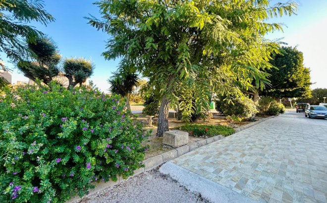 Resale - Town House -
Torrevieja - Costa Blanca