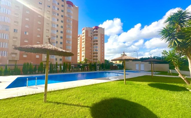 Herverkoop - Appartement -
Orihuela Costa - Campoamor