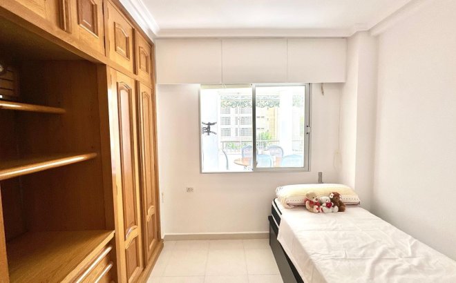 Herverkoop - Appartement -
Orihuela Costa - Campoamor