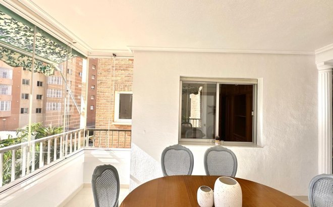 Herverkoop - Appartement -
Orihuela Costa - Campoamor