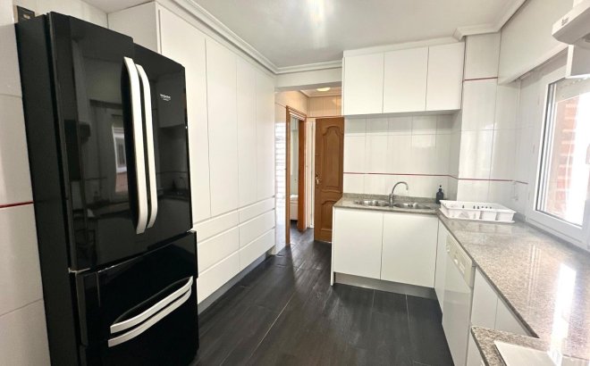 Herverkoop - Appartement -
Orihuela Costa - Campoamor