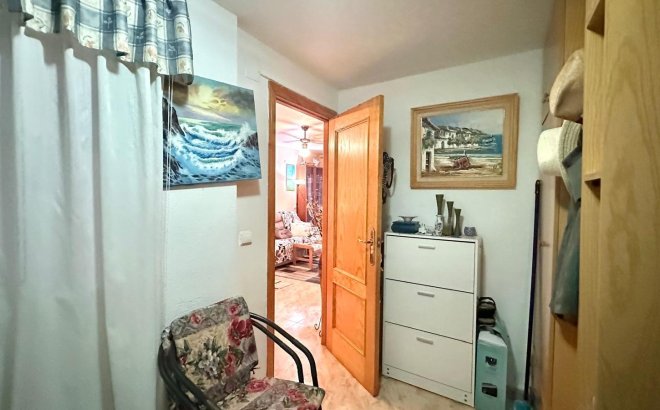 Resale - Apartment -
Torrevieja - Centro