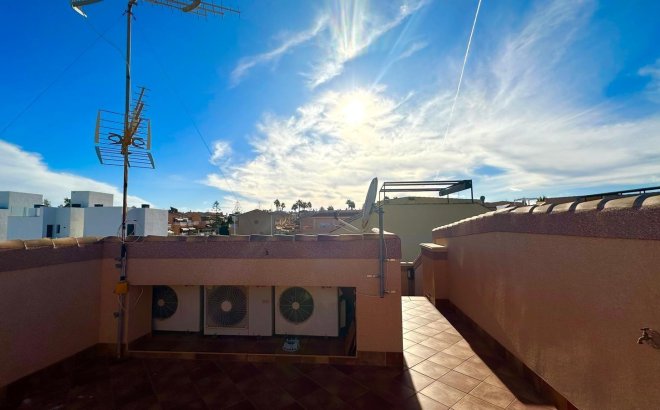 Herverkoop - Town House -
Torrevieja - La Siesta