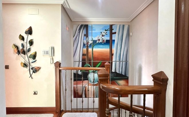 Herverkoop - Town House -
Torrevieja - La Siesta