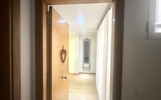 Herverkoop - Appartement -
Torrevieja - La Mata