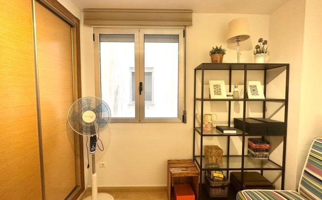 Herverkoop - Appartement -
Torrevieja - La Mata