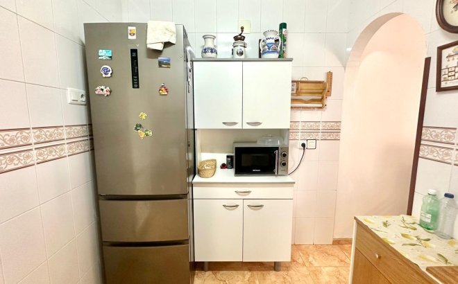 Resale - Bungalow -
Torrevieja - Torretas