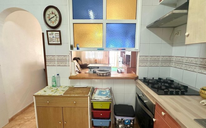 Resale - Bungalow -
Torrevieja - Torretas