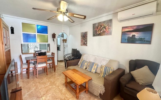 Resale - Bungalow -
Torrevieja - Torretas