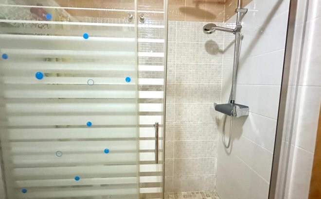 Resale - Bungalow -
Torrevieja - Torretas