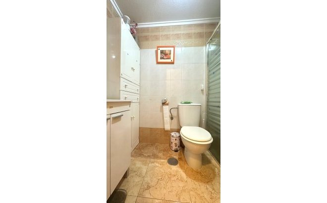 Resale - Bungalow -
Torrevieja - Torretas