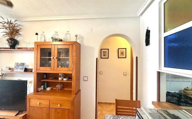 Resale - Bungalow -
Torrevieja - Torretas