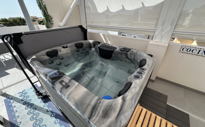 Resale - Penthouse -
Villamartin - Costa Blanca