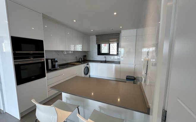 Resale - Penthouse -
Villamartin - Costa Blanca