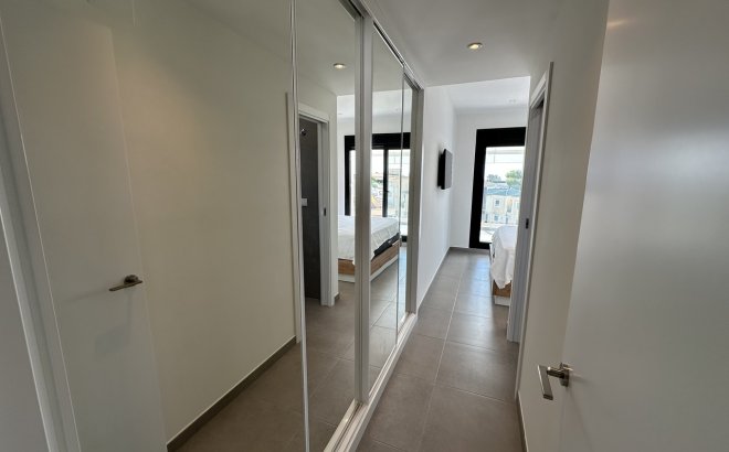 Resale - Penthouse -
Villamartin - Costa Blanca