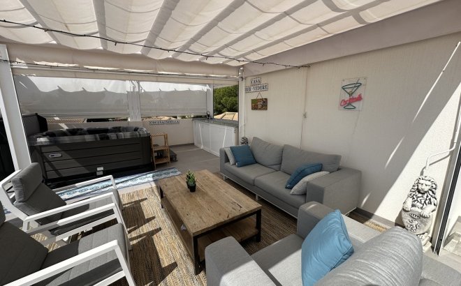 Resale - Penthouse -
Villamartin - Costa Blanca