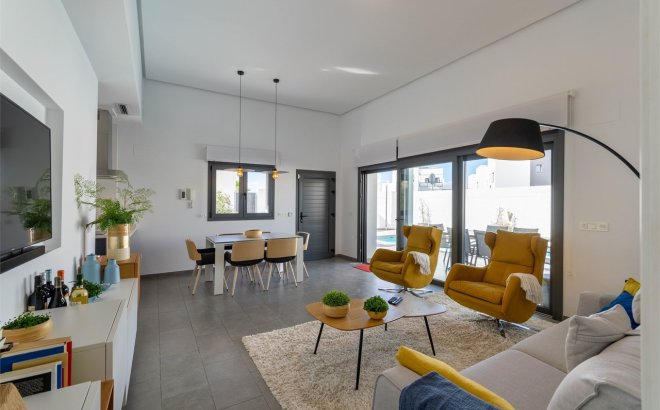 Resale - Villa -
Benijofar - Costa Blanca