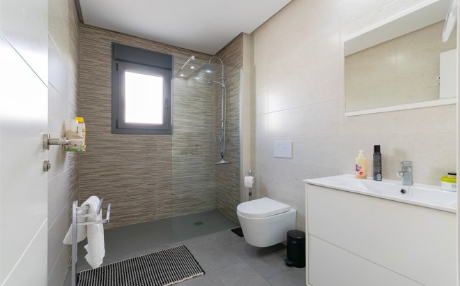 Resale - Villa -
Benijofar - Costa Blanca