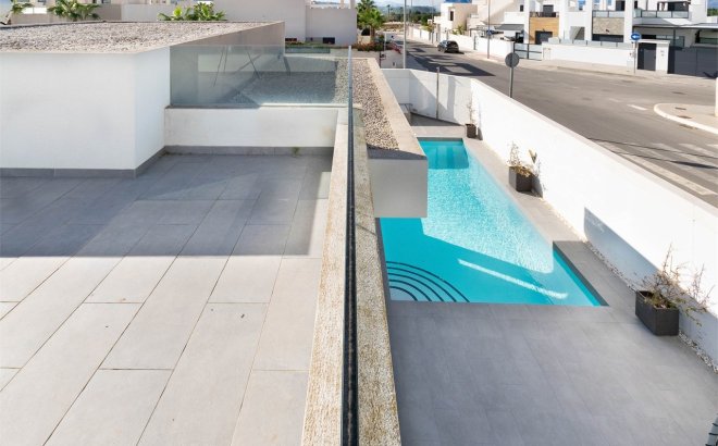 Resale - Villa -
Benijofar - Costa Blanca