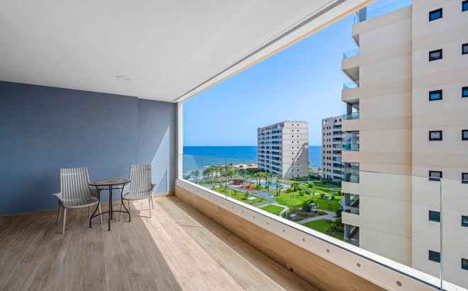 Resale - Apartment -
Punta Prima - Costa Blanca