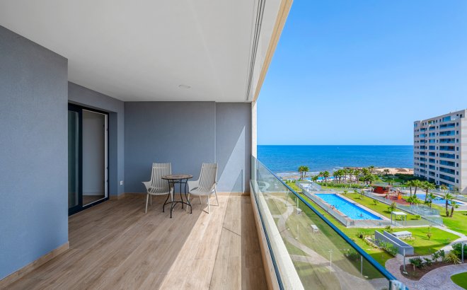 Resale - Apartment -
Punta Prima - Costa Blanca