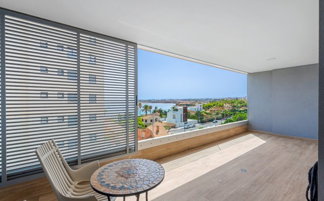 Resale - Apartment -
Punta Prima - Costa Blanca