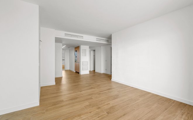 Resale - Apartment -
Punta Prima - Costa Blanca