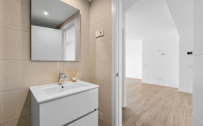 Resale - Apartment -
Punta Prima - Costa Blanca