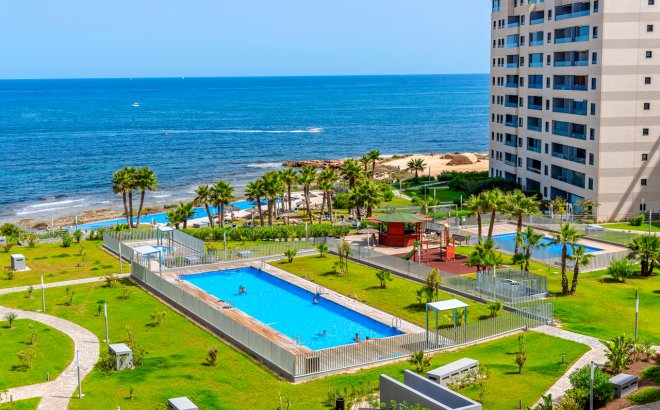 Resale - Apartment -
Punta Prima - Costa Blanca